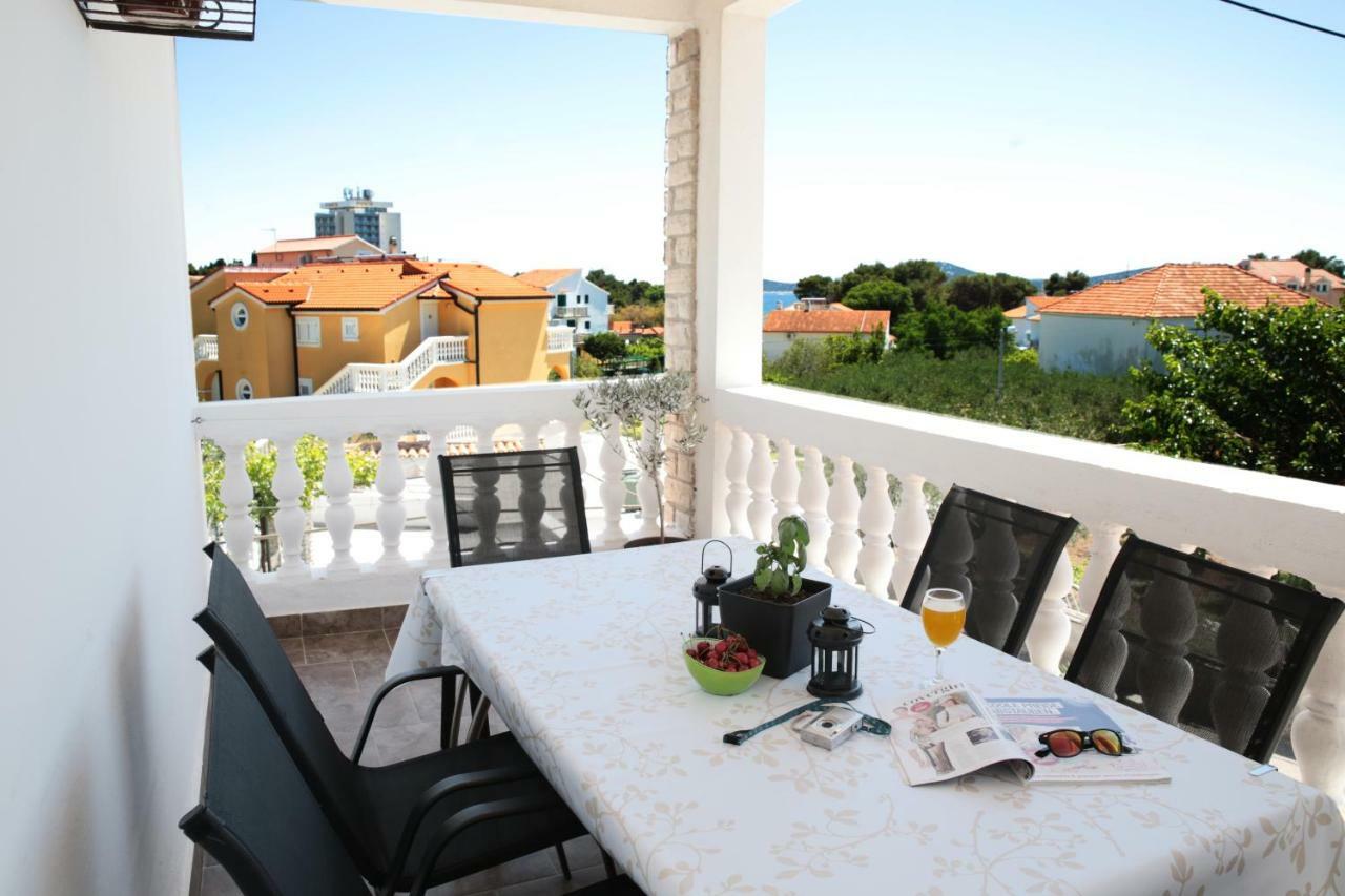 וודיצה Apartments And Rooms Bozena מראה חיצוני תמונה