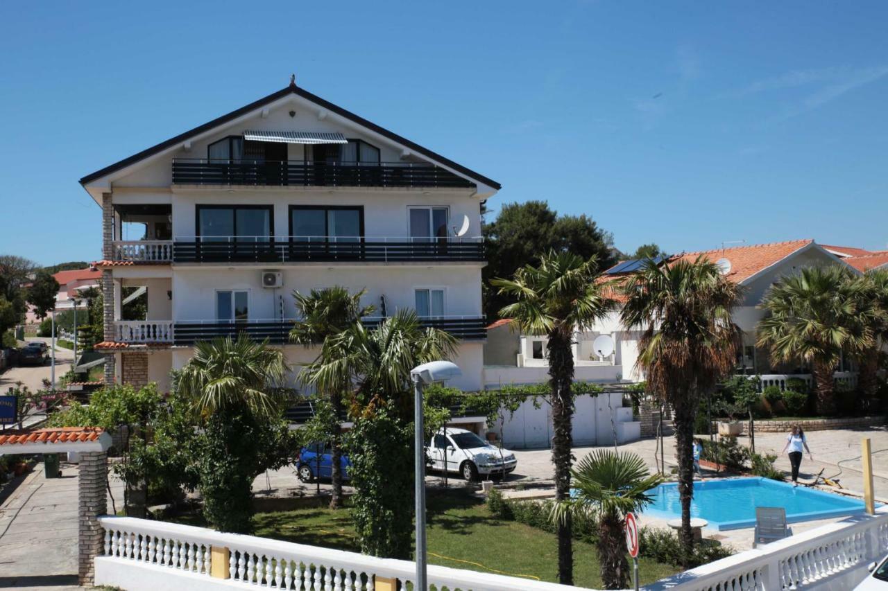 וודיצה Apartments And Rooms Bozena מראה חיצוני תמונה